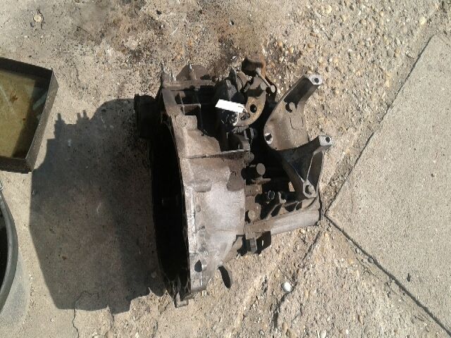 bontott PEUGEOT 407 Váltó (Mechanikus)