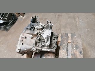 bontott PEUGEOT 407 Váltó (Mechanikus)