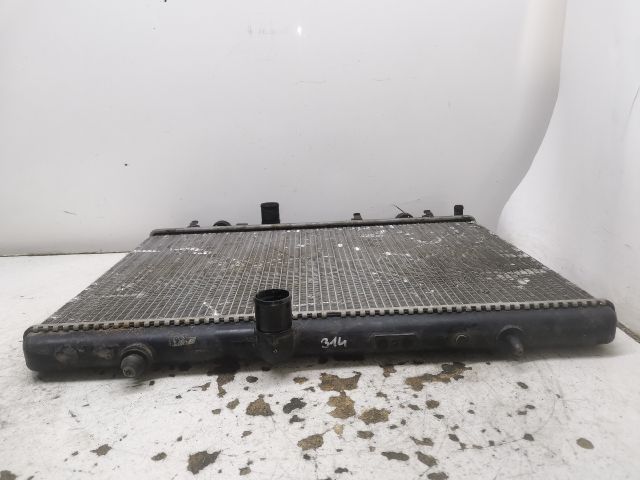 bontott PEUGEOT 407 Vízhűtő Radiátor (Klímás)