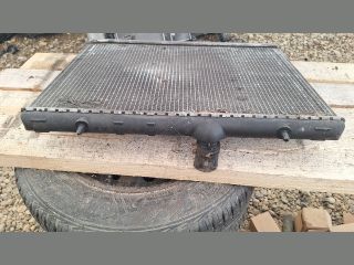 bontott PEUGEOT 407 Vízhűtő Radiátor (Klímás)