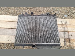bontott PEUGEOT 407 Vízhűtő Radiátor (Klímás)