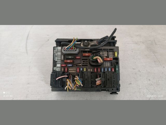 bontott PEUGEOT 407 Biztosítéktábla Motortér