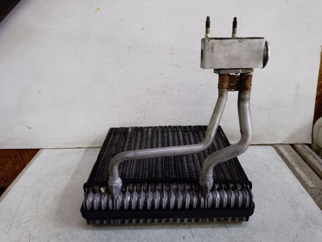 bontott PEUGEOT 407 Klímahűtő Radiátor