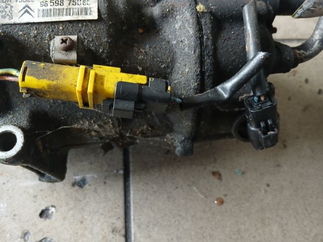 bontott PEUGEOT 407 Klímakompresszor