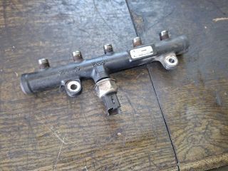 bontott PEUGEOT 407 Közösnyomócső