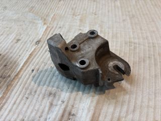 bontott PEUGEOT 407 Motor Tartó Bak (Fém)