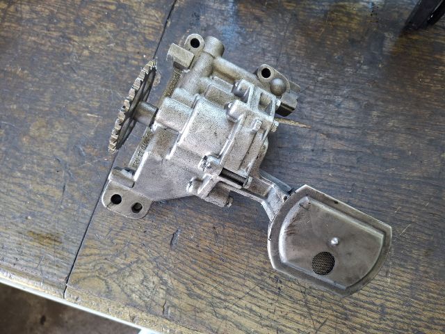 bontott PEUGEOT 407 Olajszivattyú