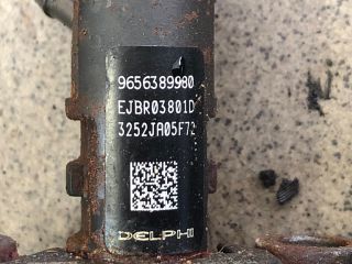 bontott PEUGEOT 407 Porlasztó Sor / Híd