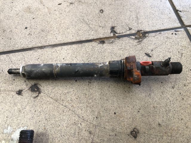 bontott PEUGEOT 407 Porlasztó Sor / Híd