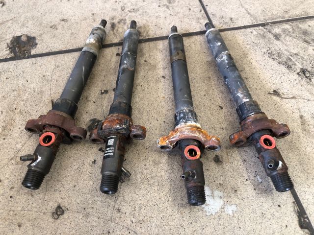 bontott PEUGEOT 407 Porlasztó Sor / Híd