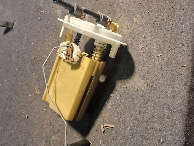 bontott PEUGEOT 407 Üzemanyag Szivattyú