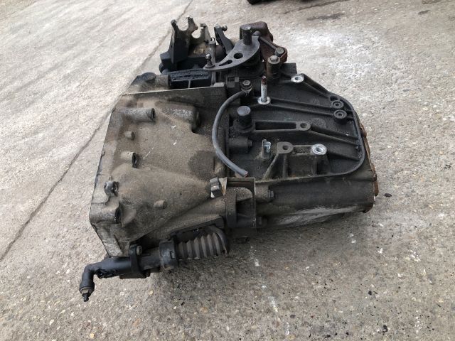 bontott PEUGEOT 407 Váltó (Mechanikus)