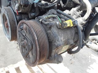 bontott PEUGEOT 407 Motor (Fűzött blokk hengerfejjel)