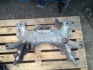 bontott PEUGEOT 407 Első Bölcső