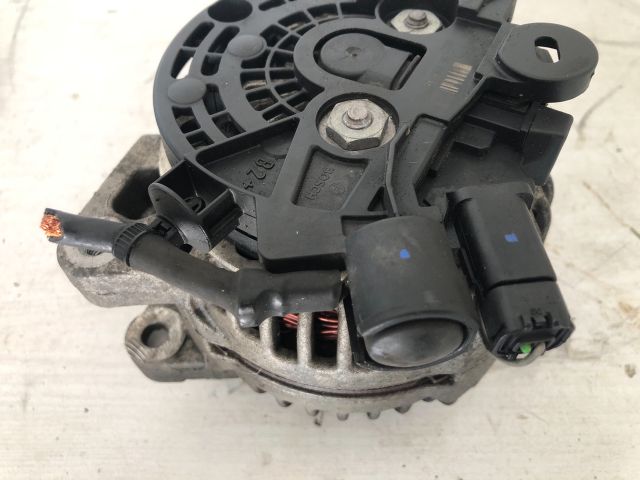 bontott PEUGEOT 407 Generátor