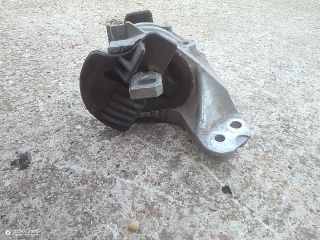 bontott PEUGEOT 407 Motor Tartó Bak (Fém)