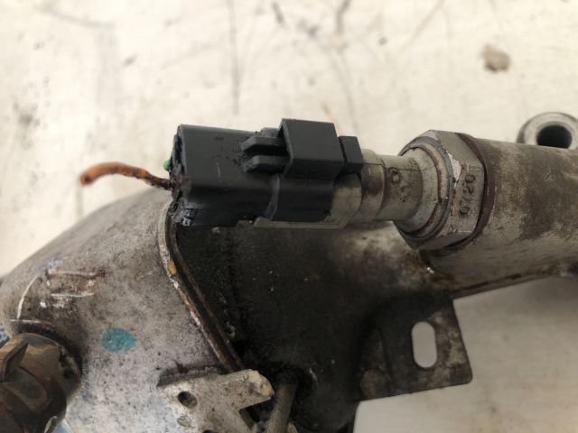 bontott PEUGEOT 407 Olajszűrő Ház