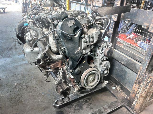 bontott PEUGEOT 407 Komplett Motor (Segédberendezésekkel)