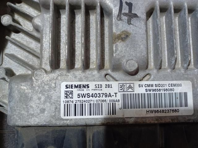 bontott PEUGEOT 407 Motorvezérlő