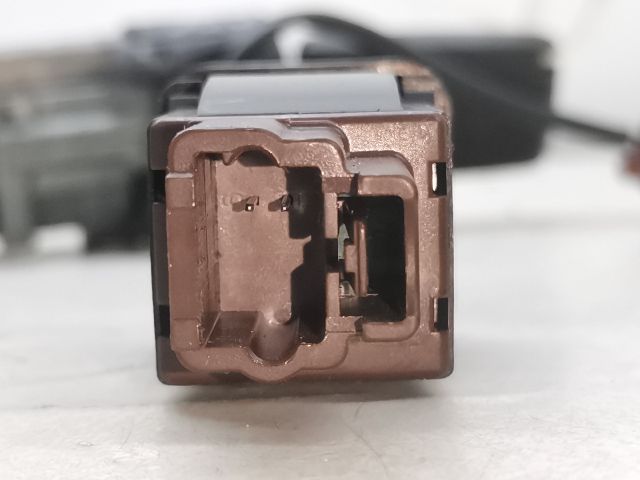 bontott PEUGEOT 407 Gyújtáskapcsoló