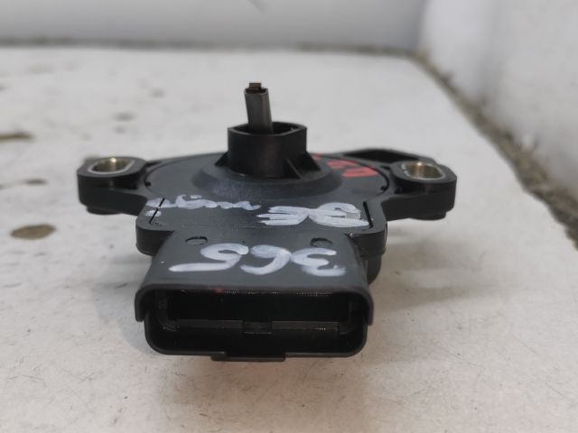 bontott PEUGEOT 407 Légrugó Vezérlő Jeladó