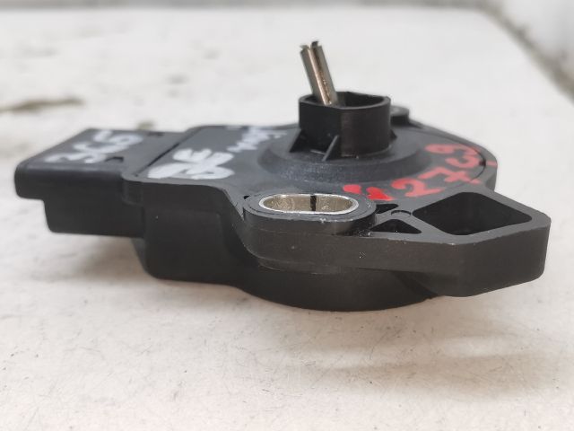 bontott PEUGEOT 407 Légrugó Vezérlő Jeladó