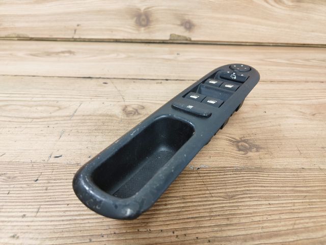 bontott PEUGEOT 407 Ablakemelő és Tükör Kapcsoló