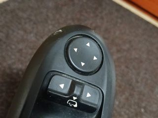 bontott PEUGEOT 407 Ablakemelő Kapcsoló Négyes / Kettes