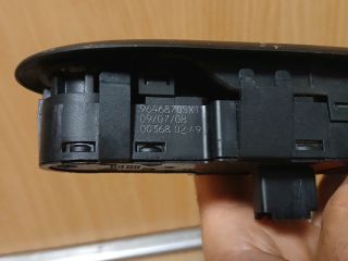 bontott PEUGEOT 407 Ablakemelő Kapcsoló Négyes / Kettes