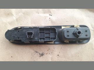 bontott PEUGEOT 407 Ablakemelő Kapcsoló Négyes / Kettes