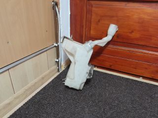 bontott PEUGEOT 407 Ablakmosó Tartály