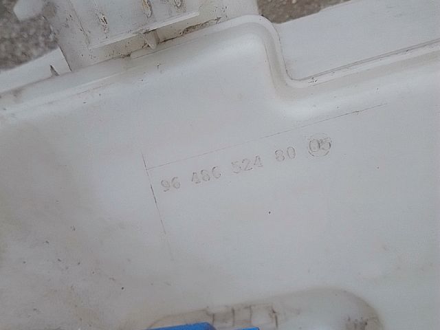 bontott PEUGEOT 407 Ablakmosó Tartály