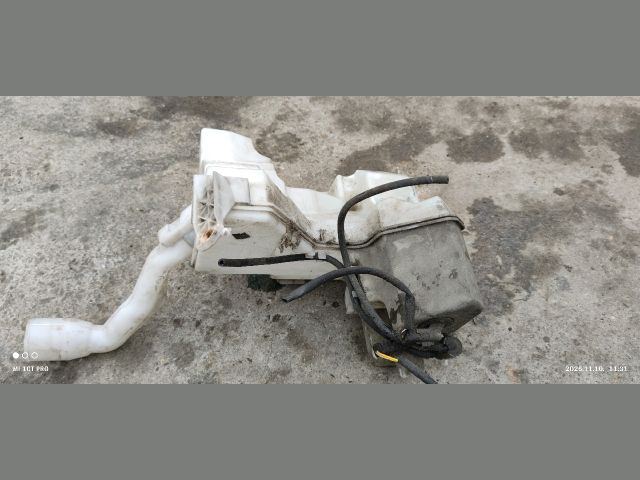 bontott PEUGEOT 407 Ablakmosó Tartály