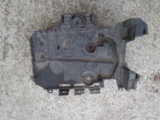 bontott PEUGEOT 407 Akkumulátor Tartó