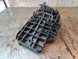 bontott PEUGEOT 407 Akkumulátor Tartó