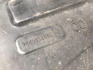 bontott PEUGEOT 407 Alsó Hűtőburkolat