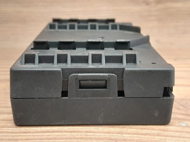 bontott PEUGEOT 407 Antenna Erősítő