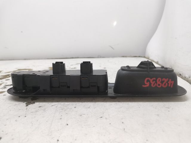 bontott PEUGEOT 407 Bal első Ablakemelő Kapcsoló