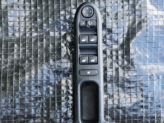 bontott PEUGEOT 407 Bal első Ablakemelő Kapcsoló