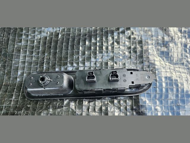 bontott PEUGEOT 407 Bal első Ablakemelő Kapcsoló