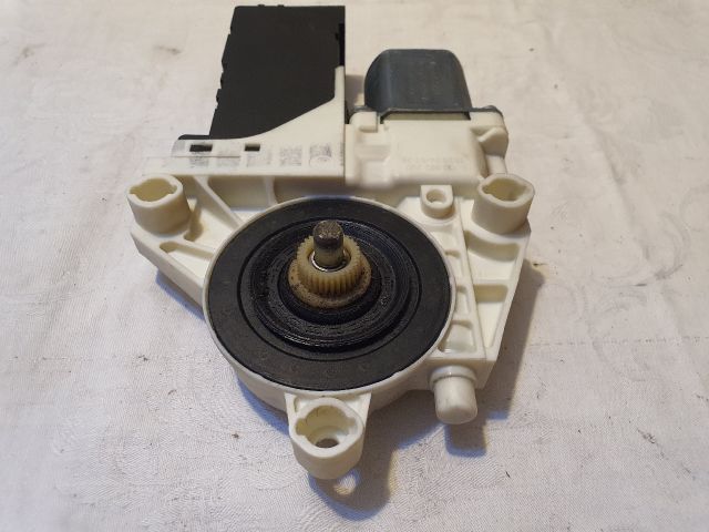 bontott PEUGEOT 407 Bal első Ablakemelő Motor