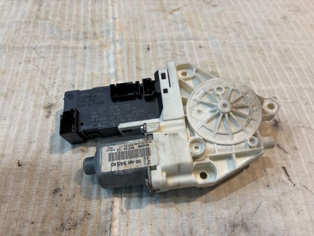 bontott PEUGEOT 407 Bal első Ablakemelő Motor