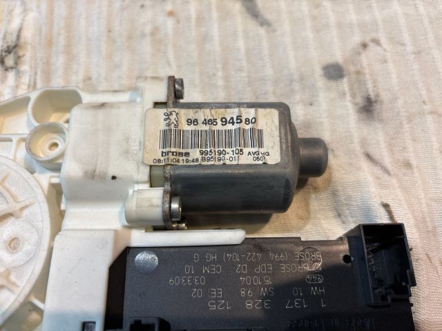 bontott PEUGEOT 407 Bal első Ablakemelő Motor