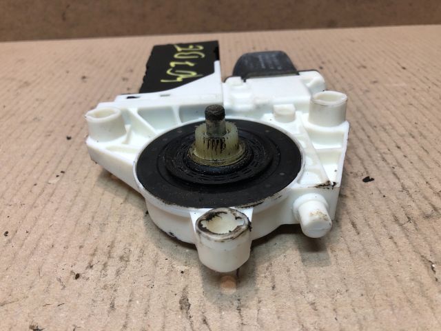 bontott PEUGEOT 407 Bal első Ablakemelő Motor