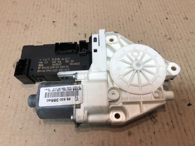 bontott PEUGEOT 407 Bal első Ablakemelő Motor