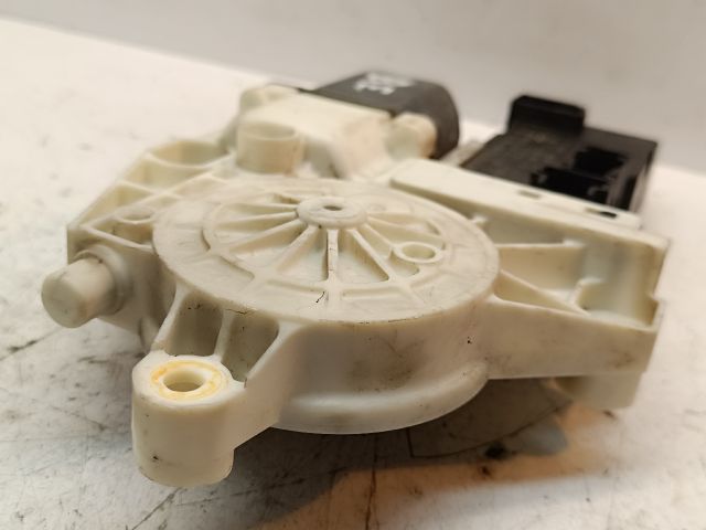 bontott PEUGEOT 407 Bal első Ablakemelő Motor