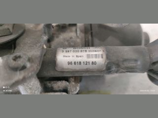 bontott PEUGEOT 407 Bal első Ablaktörlő Motor