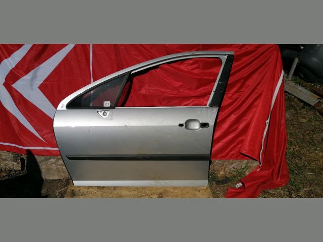 bontott PEUGEOT 407 Bal első Ajtó (Részeivel)