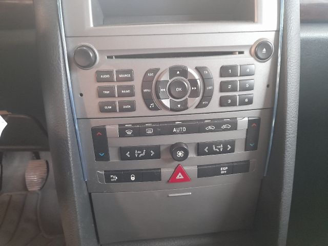 bontott PEUGEOT 407 Bal első Alsó Zsanér