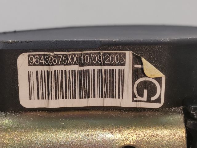 bontott PEUGEOT 407 Bal első Biztonsági Öv